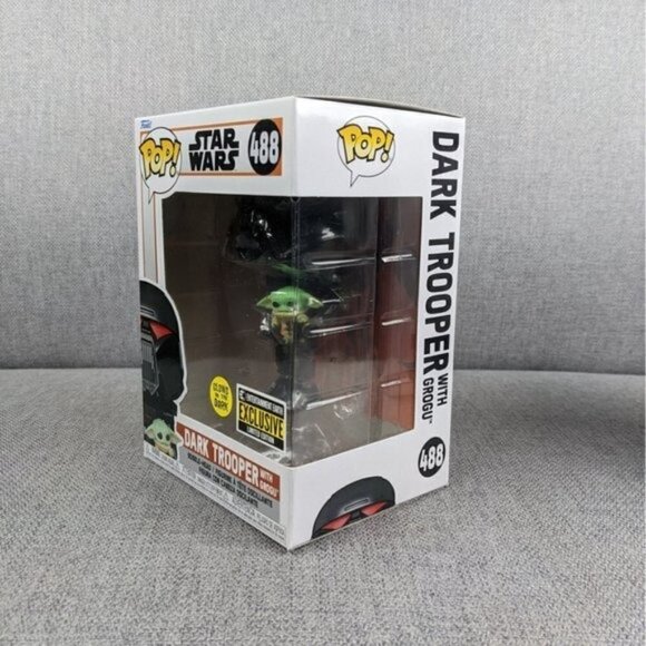 Funko Star Wars: The Mandalorian Dark Trooper with Grogu Glow-in-the-Dar… - Picture 3 of 8